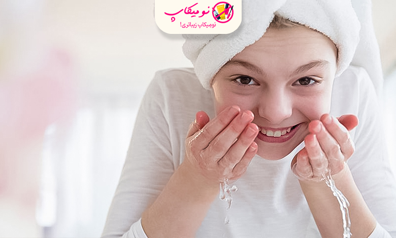  رسیدگی به پوست صورت در منزل با یه روتین ساده روزانه و هفتگی. یاد بگیر چگونه در خانه پوست شفاف داشته باشیم و با کمترین هزینه، پوستت رو سالم و درخشان کنی.